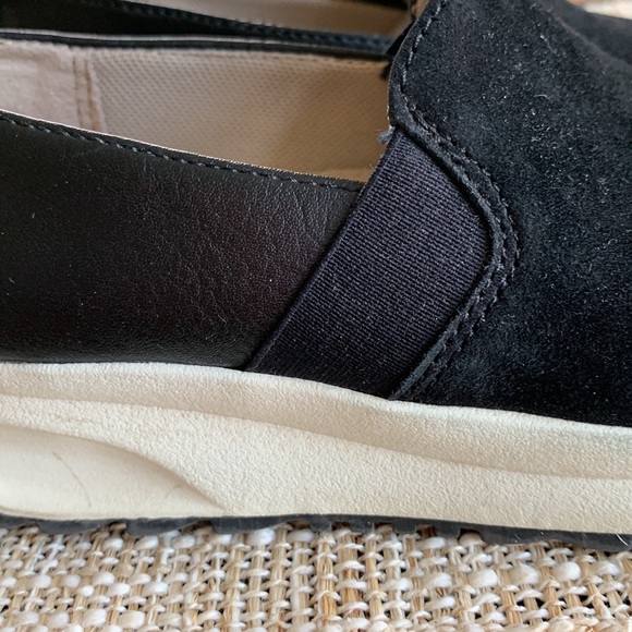 Naturalizer Suede & Leather Comfort Walking Shoes - Picture 9 of 9